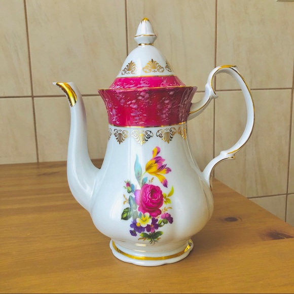Large porcelain tea/coffee pot 24k gold details - Picture 7 of 8